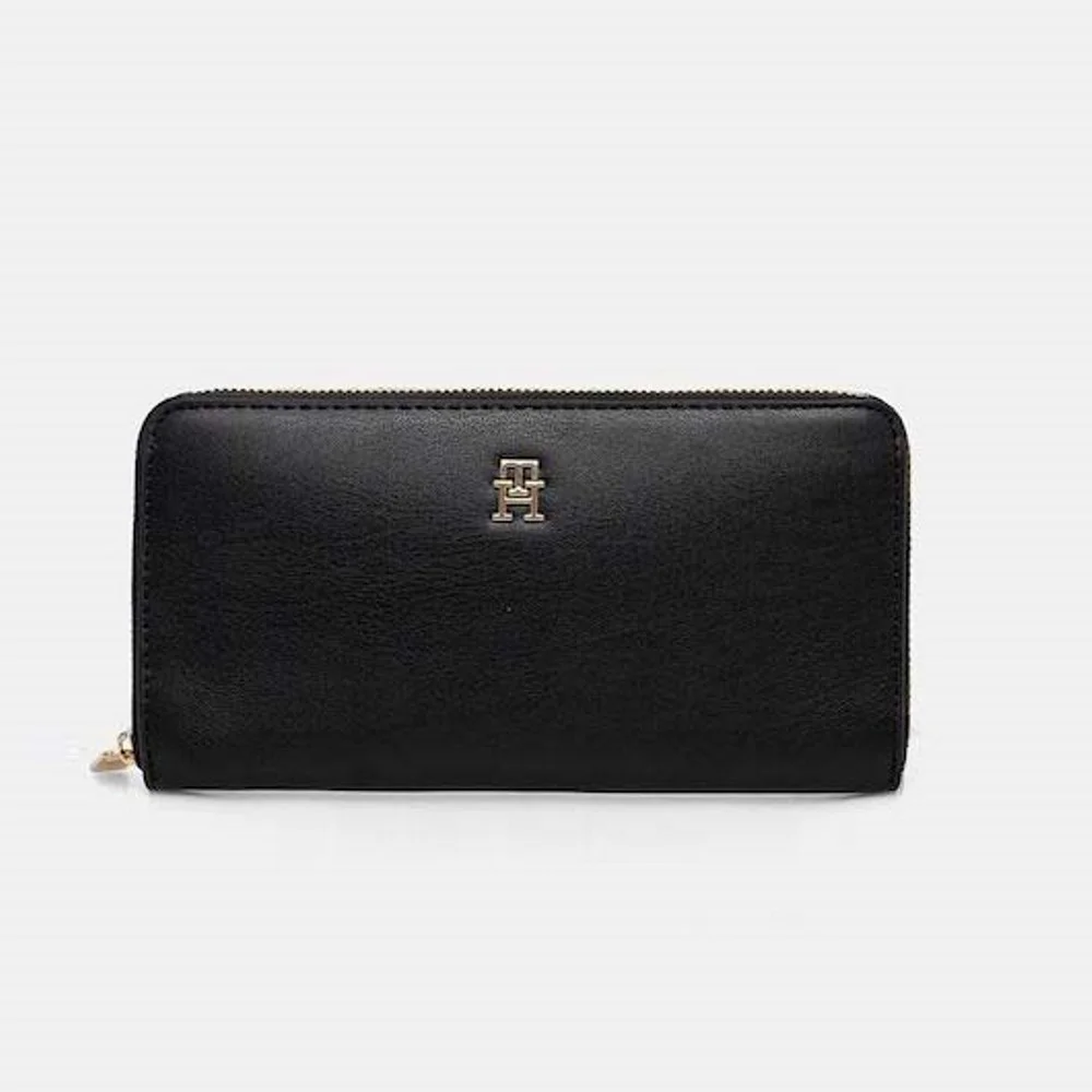 Φωτογραφία προϊόντος: TOMMY HILFIGER ICON ZIP AROUND LARGE WALLET WOMEN TOMMY HILFIGER ΜΑΥΡΟ (AW0AW17744-BDS)