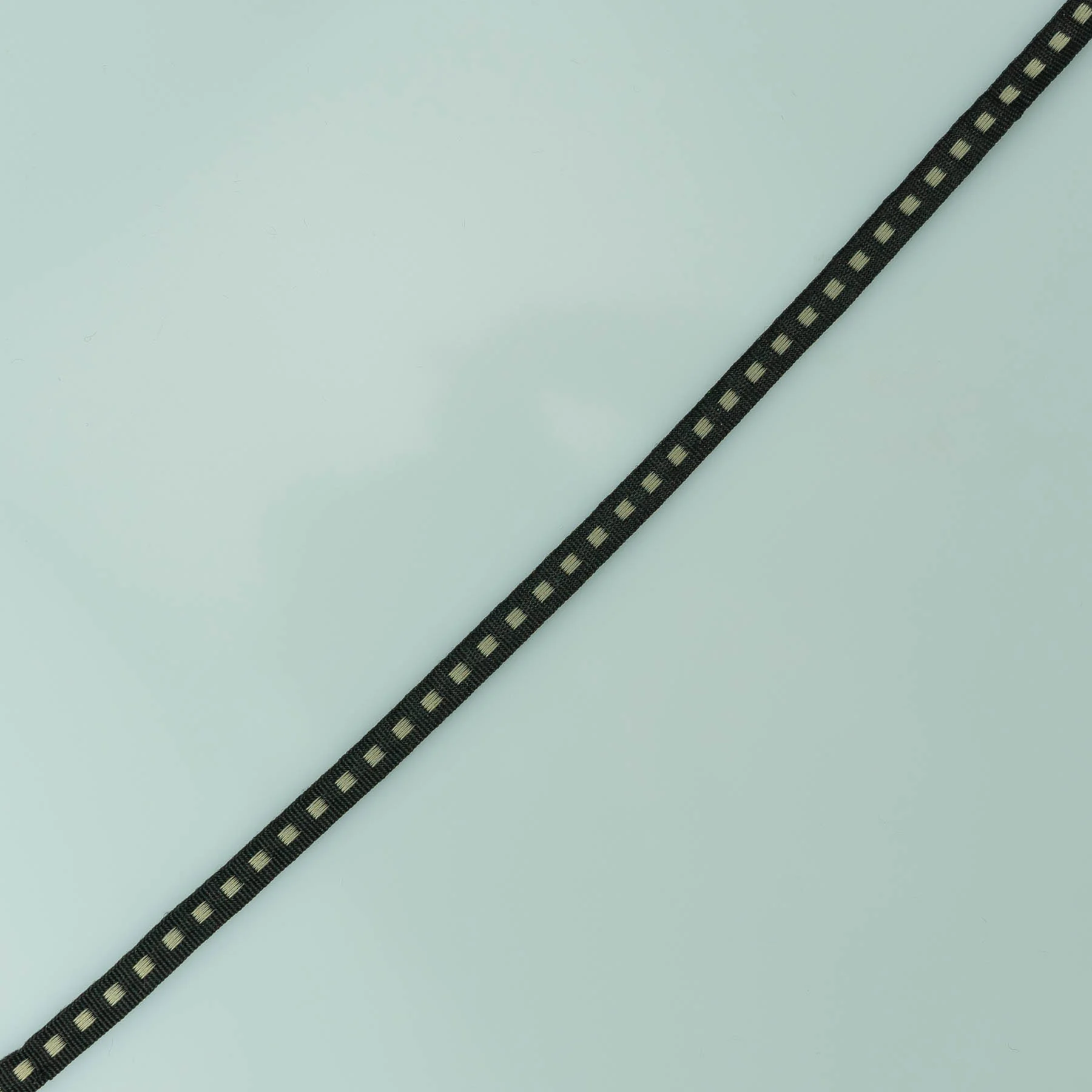 Φωτογραφία προϊόντος: Grosgrain Ribbon Cord Polyester - Beige Stitch Koralli 0.7cm