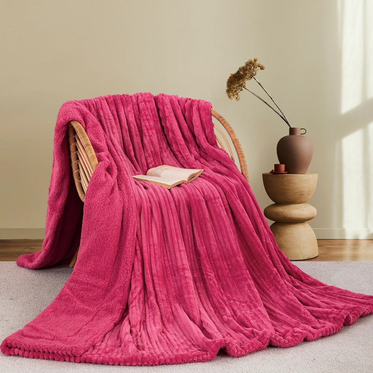Φωτογραφία προϊόντος: ΚΟΥΒΕΡΤΑ FLEECE/SHERPA 220X240 ADAM HOME (400) FUCSHIA(21)
