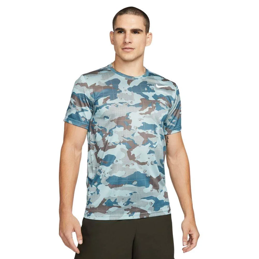 Φωτογραφία προϊόντος: DM5667-366 - NIKE DRI FIT LEGEND CAMO AOP MENS TEE OCEAN BLISS Color