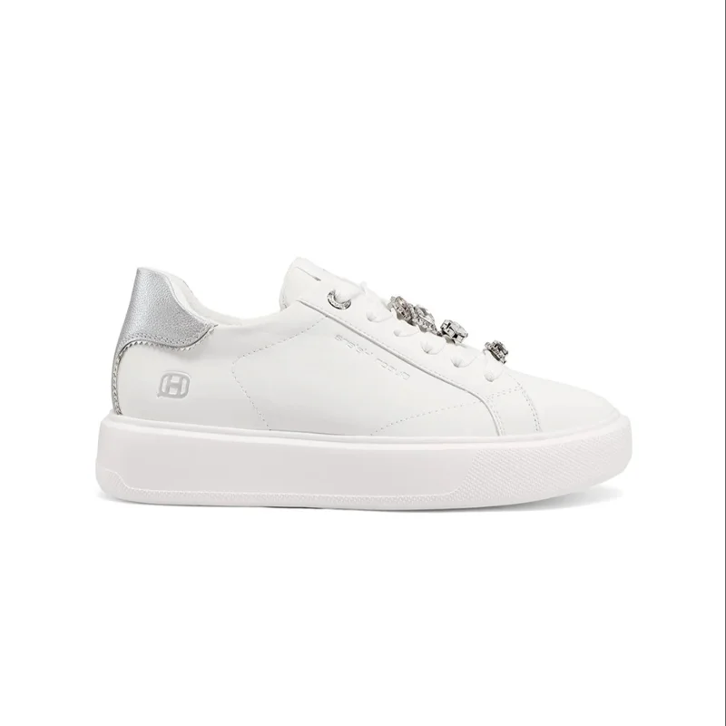 Φωτογραφία προϊόντος: Γυναικεία sneakers Queen Helena X31-1 άσπρα με κοσμήματα