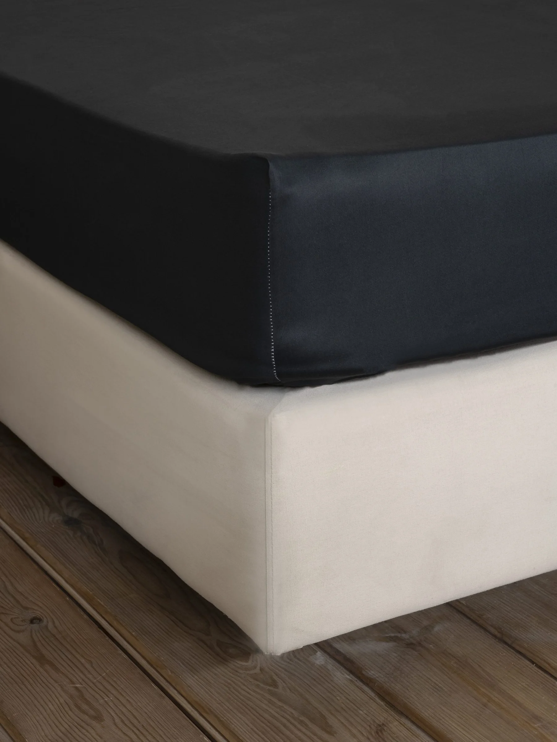 Φωτογραφία προϊόντος: Σεντόνι 100x200+34 Μονό Nima Superior SS24 Με Λάστιχο100% Βαμβακοσατέν- Black