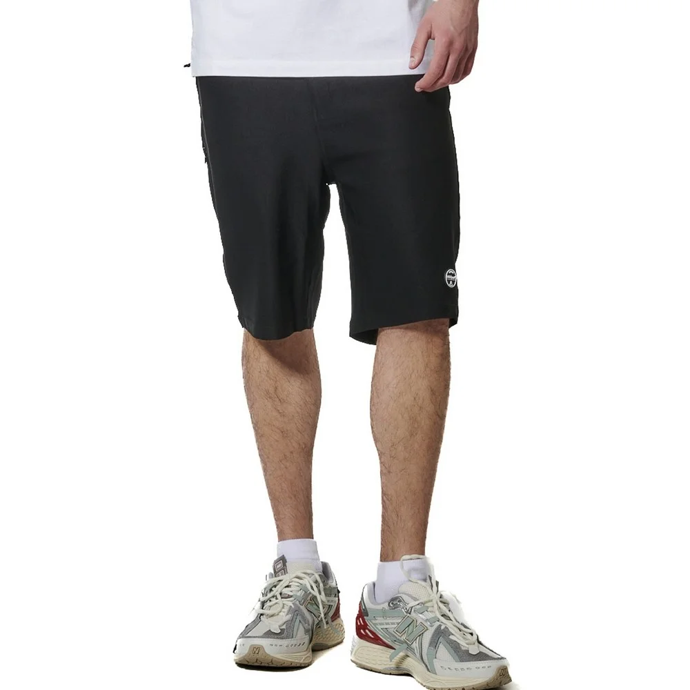 Φωτογραφία προϊόντος: Body Action ΒΕΡΜΟΥΔΑ TECH STRETCH SHORTS 033622-01-BLACK