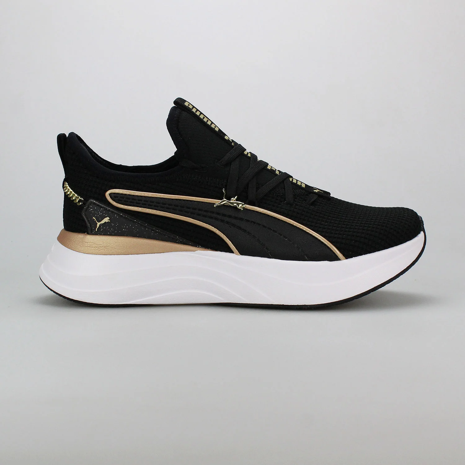 Φωτογραφία προϊόντος: PUMA WOMEN'S SOFTRIDE SABRINA SNEAKERS POLISHED CHROME ΜΑΥΡΟ