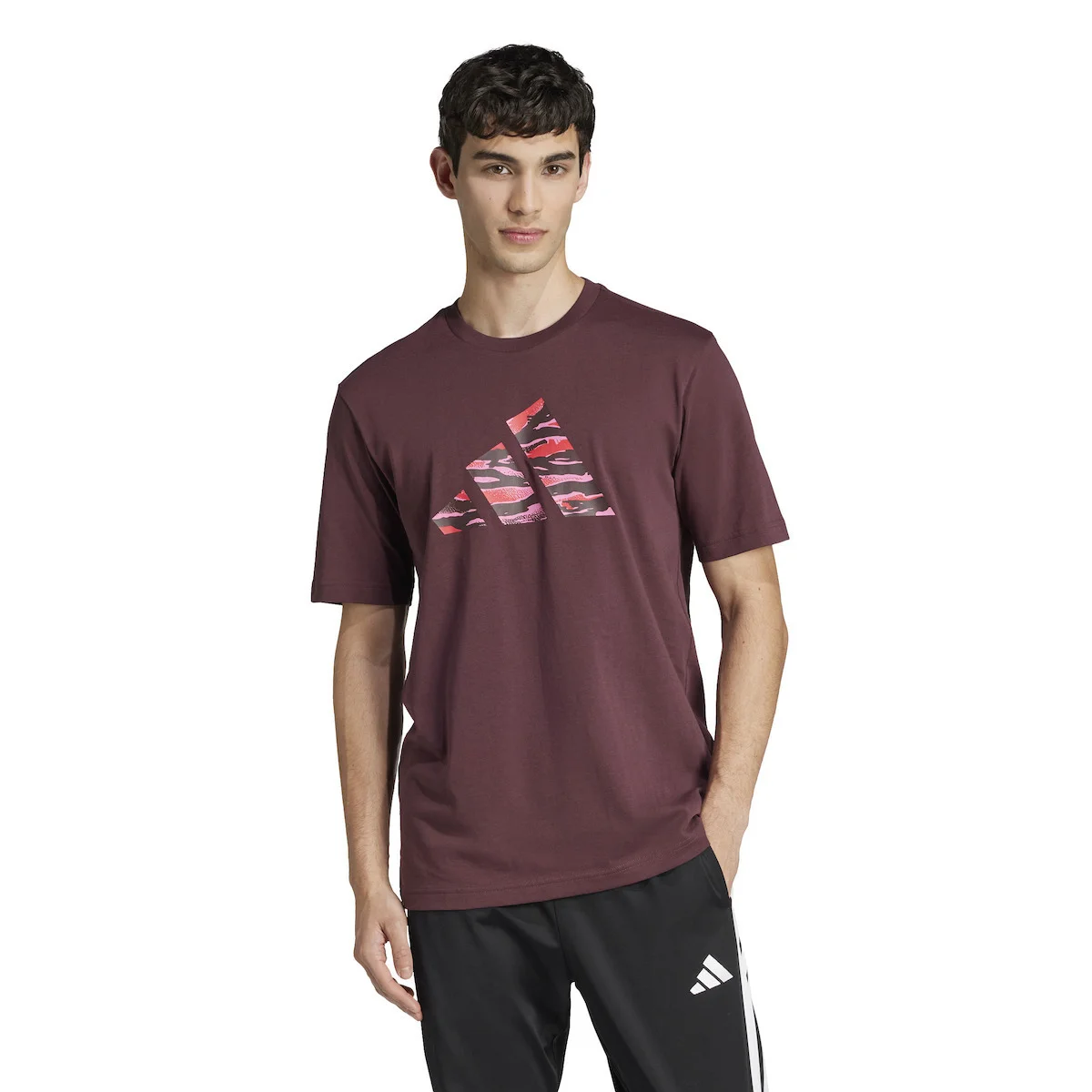 Φωτογραφία προϊόντος: ADIDAS CAMO LOGO T JI6769