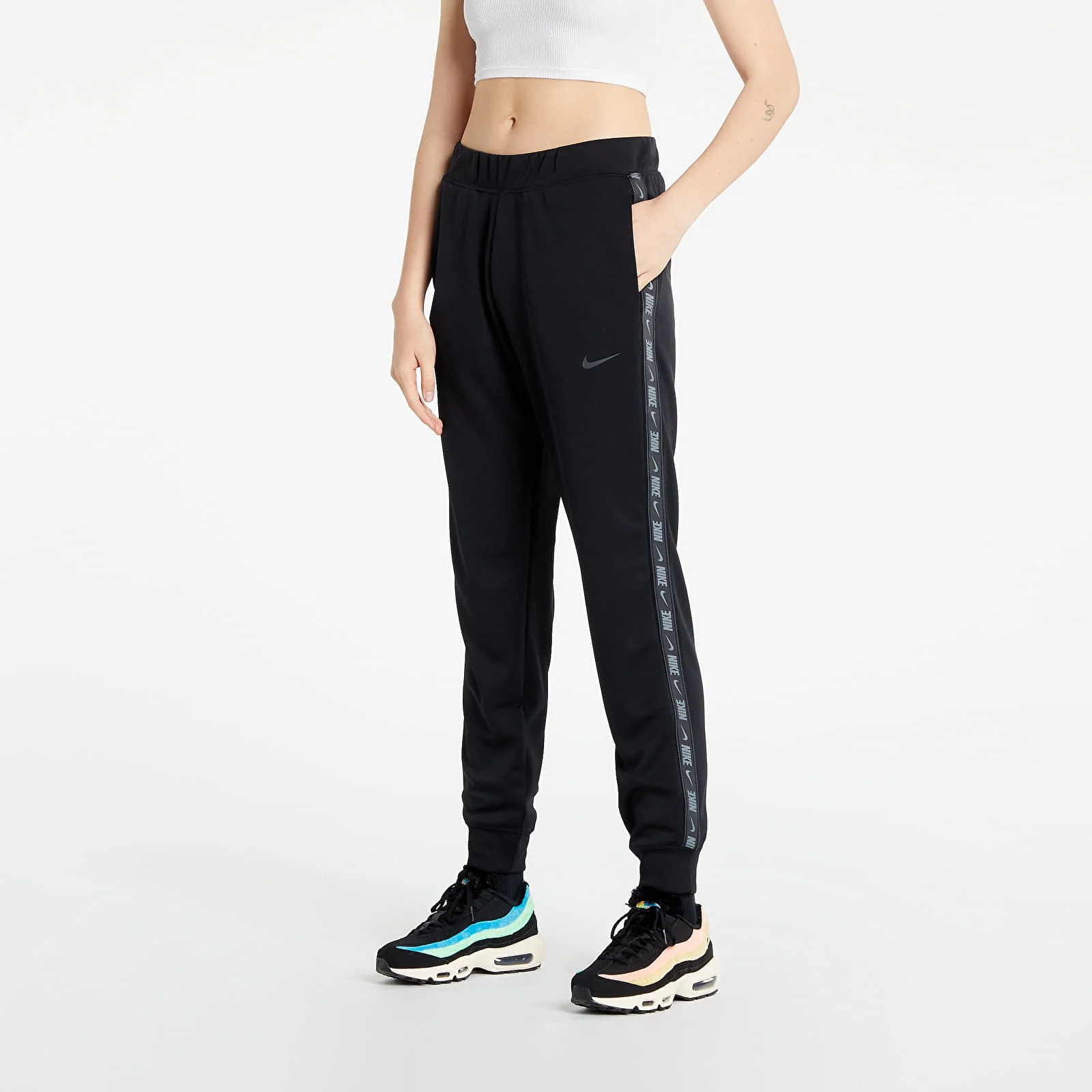 Φωτογραφία προϊόντος: Nike Sportswear Pants - DM4645-010