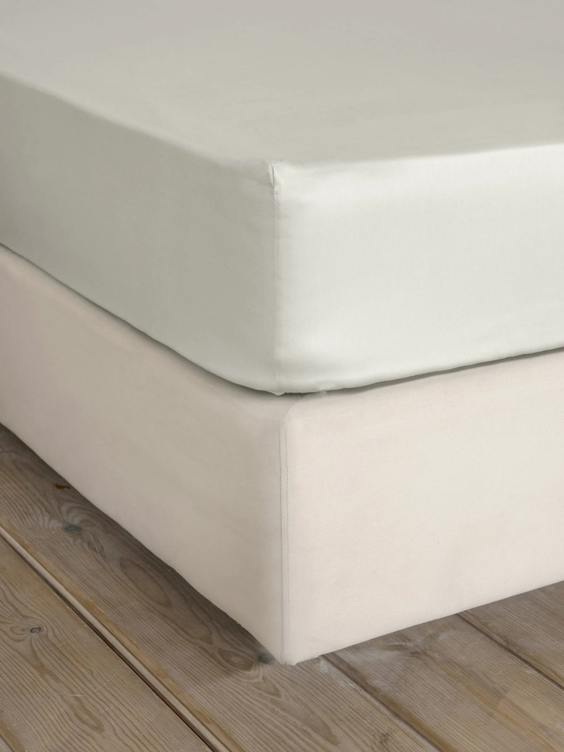Φωτογραφία προϊόντος: Σεντόνι King Size 185x205+35 Nima Superior Με Λάστιχο100% Βαμβακοσατέν- Fog Beige