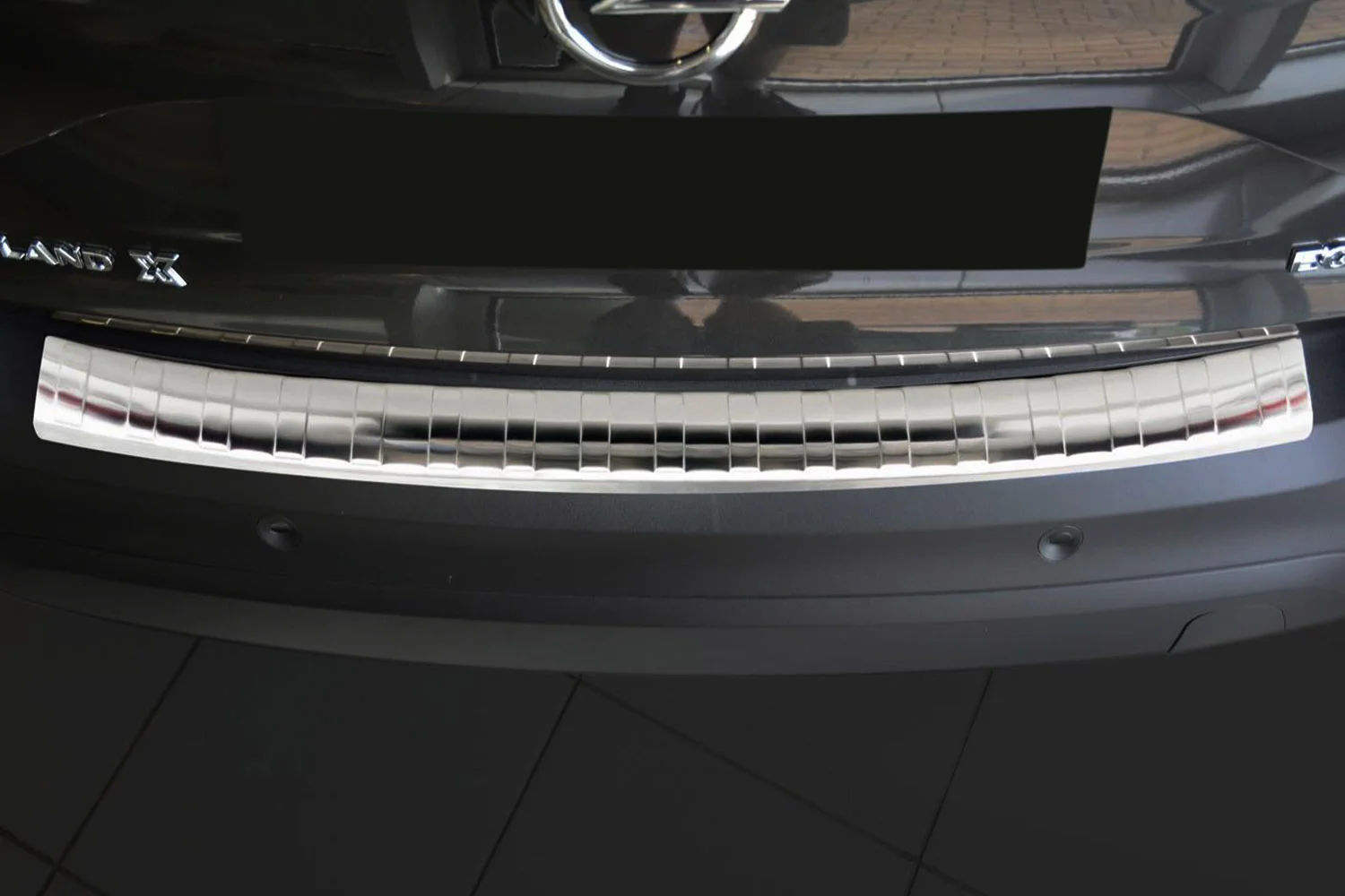Φωτογραφία προϊόντος: Opel Grandland X 2017+ Trim Μαρκε Πορτ Μπαγκαζ Χρωμιο S-DIZAYN -1 TEM.