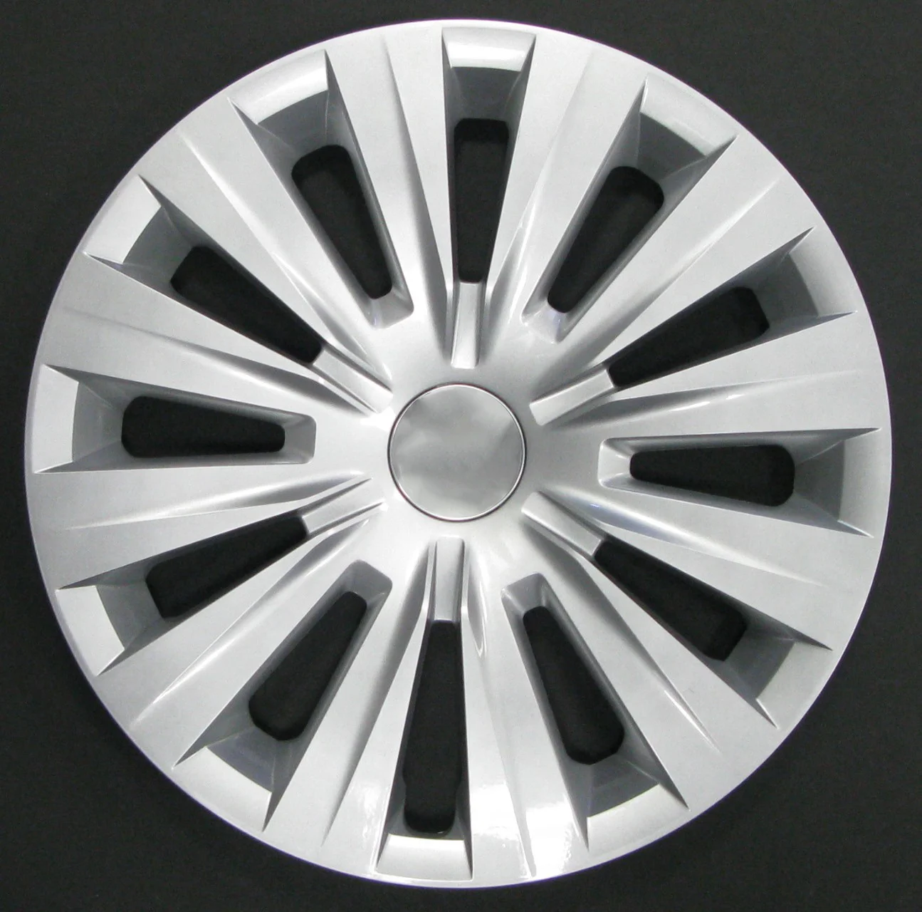 Φωτογραφία προϊόντος: FARAD ΣΕΤ ΤΑΣΙΑ ΤΡΟΧΩΝ 15" VW GOLF VAN 2014 (4τμχ)
