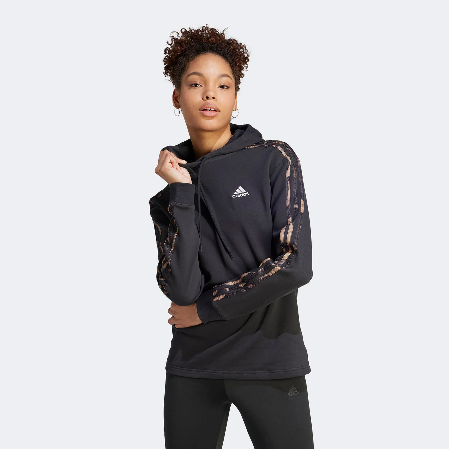 Φωτογραφία προϊόντος: ADIDAS PERFORMANCE ADIDAS VIBRANT PRINT 3-STRIPES HOODIE ΜΑΥΡΟ