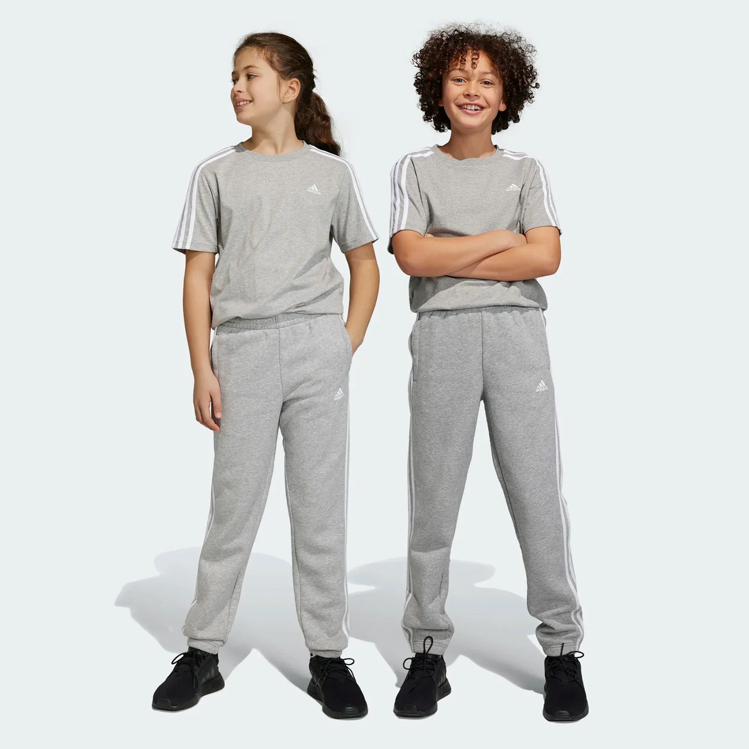 Φωτογραφία προϊόντος: ADIDAS PERFORMANCE ADIDAS KIDS ESSENTIALS 3-STRIPES FLEECE JOGGERS ΓΚΡΙ