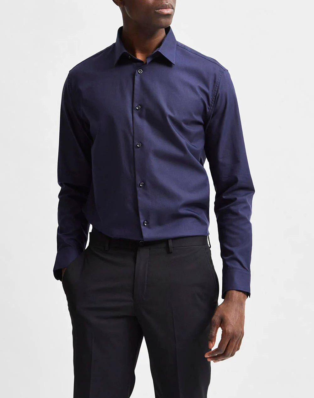 Φωτογραφία προϊόντος: SELECTED ETHAN LONGSLEEVE SLIM FIT SHIRT MEN SELECTED ΜΠΛΕ (16080200-PEACOAT)