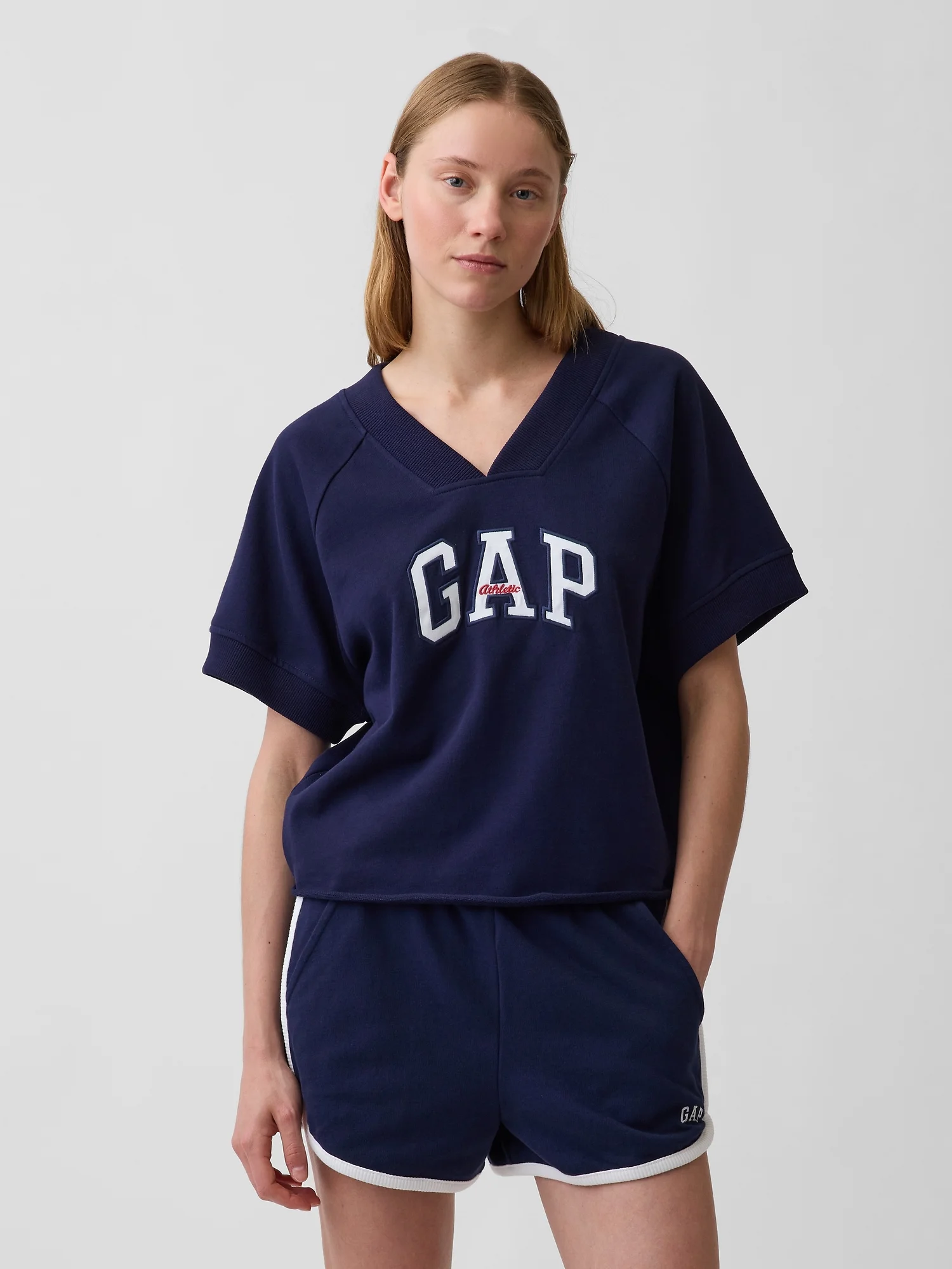 Φωτογραφία προϊόντος: GAP Γυναικείο Φούτερ Oversized από French Terry με Λογότυπο navy uniform