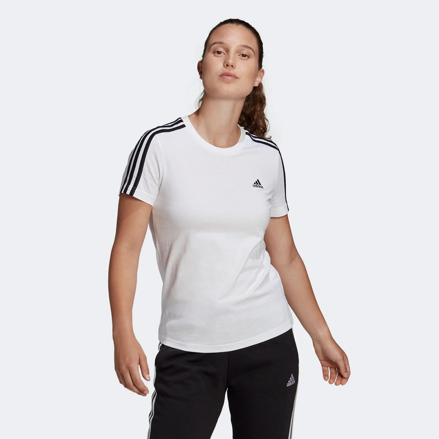 Φωτογραφία προϊόντος: ADIDAS PERFORMANCE LOUNGEWEAR ESSENTIALS SLIM 3-STRIPES TEE ΑΣΠΡΟ