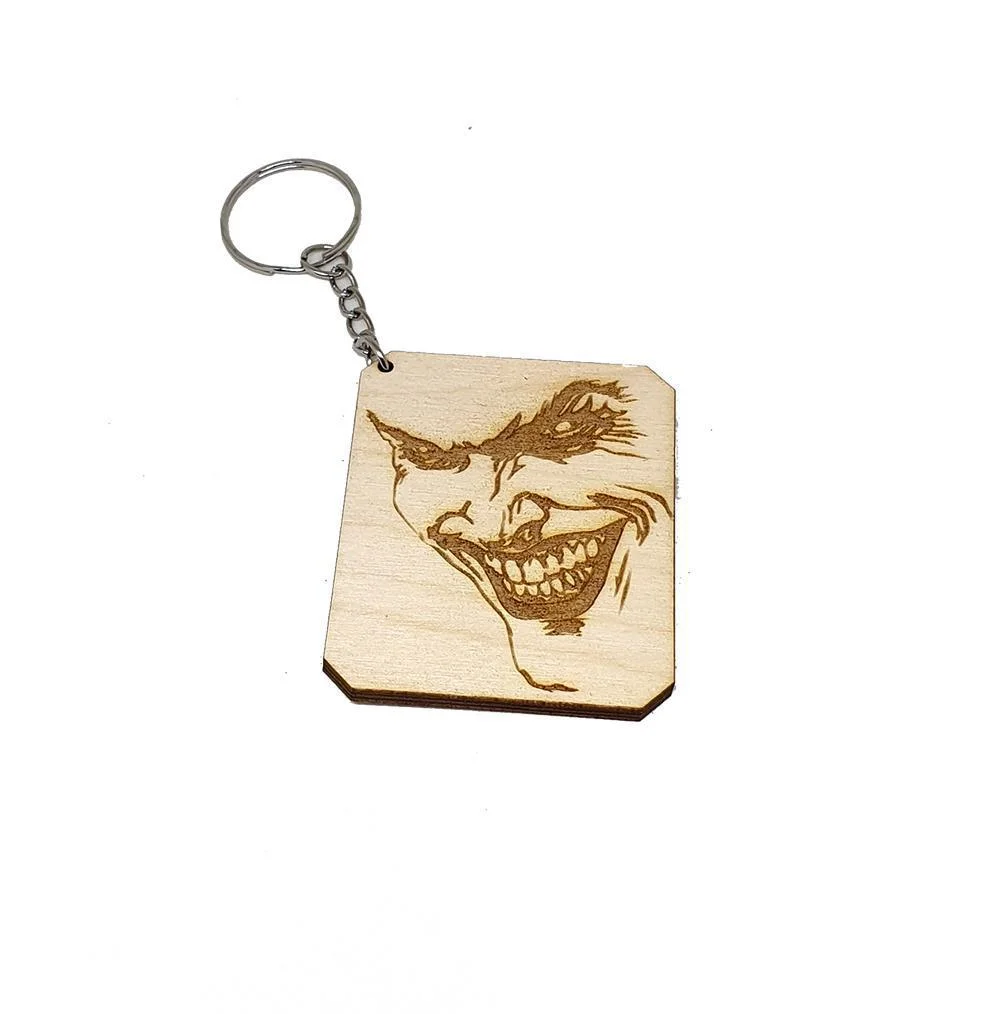 Φωτογραφία προϊόντος: Ξύλινο μπρελόκ Joker Κωδ.:12124