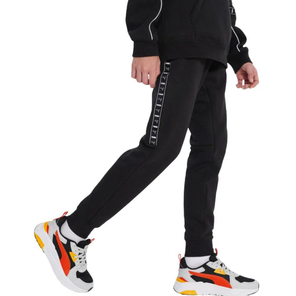 Φωτογραφία προϊόντος: 689252-01 - PUMA ESS TAPE SWEATPANTS FLEECE CL B BLACK Color