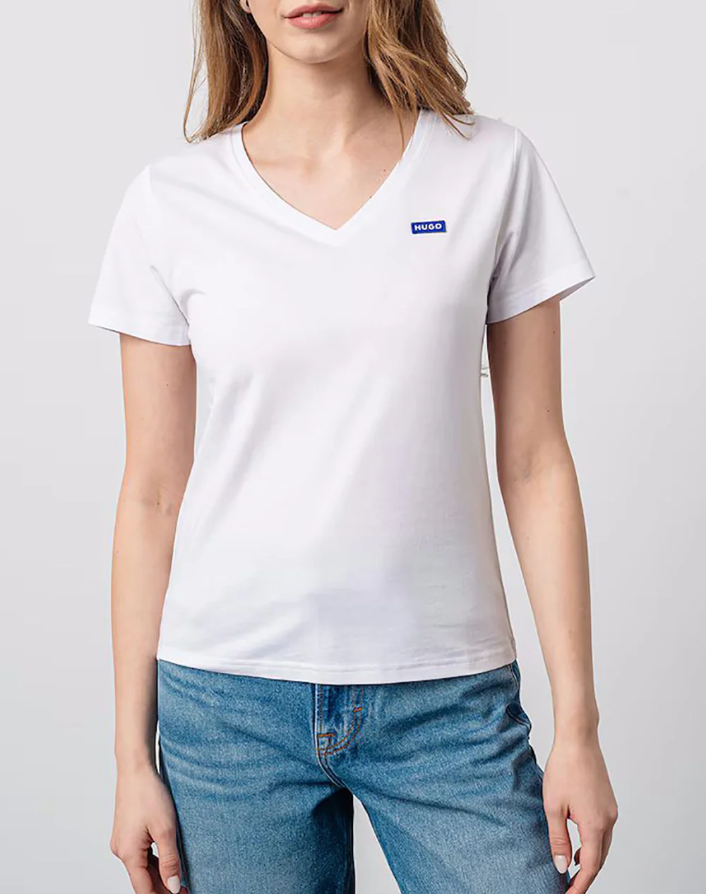 Φωτογραφία προϊόντος: HUGO CLASSIC V-NECK LOGO T-SHIRT WOMEN HUGO ΛΕΥΚΟ (50513667-100)