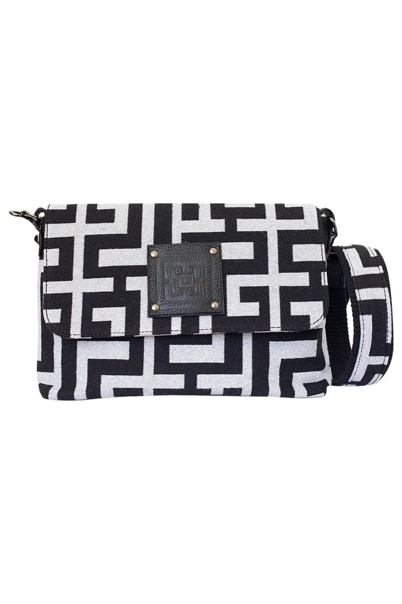 Φωτογραφία προϊόντος: Midneto Aphrodite Silver (Lurex) Black Labyrinth Bag