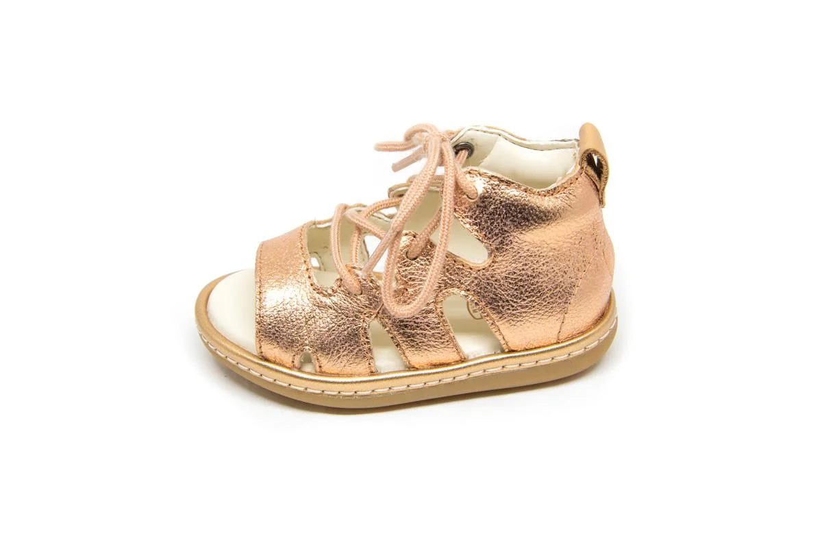 Φωτογραφία προϊόντος: Πέδιλο Clarks Skylark Fly T χρυσό