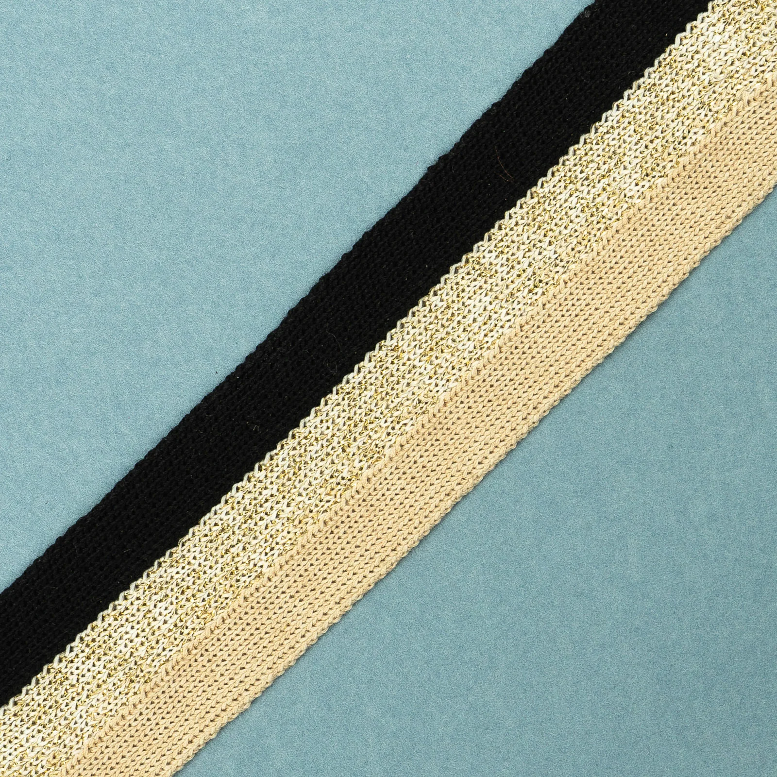 Φωτογραφία προϊόντος: Rib Tape Knitted Black -Ecru/Gold Lurex - Beige 3 Cm