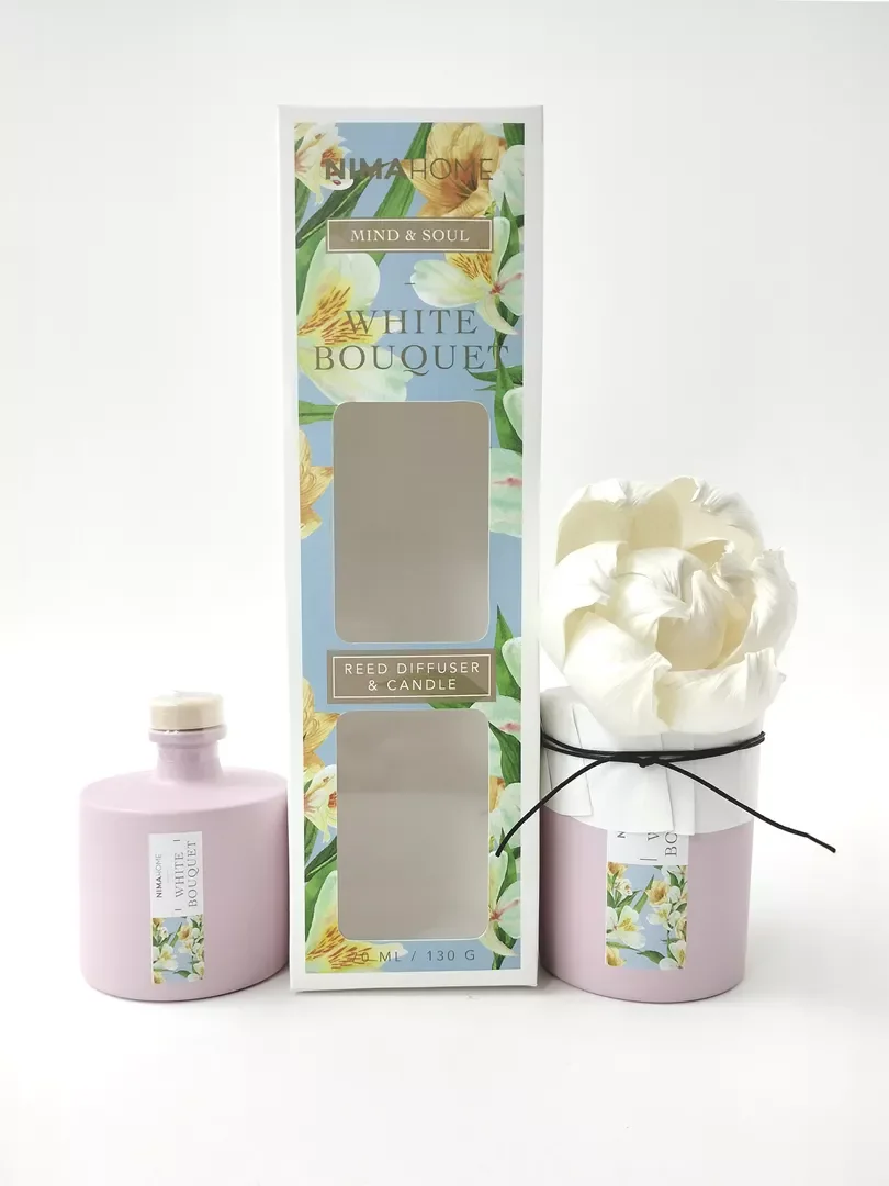 Φωτογραφία προϊόντος: Σετ Αρωματικό Χώρου White Bouquet Ένα χρώμα Αρωματικό με Στικ 70ml + Αρωματικό Κερί 130gr
