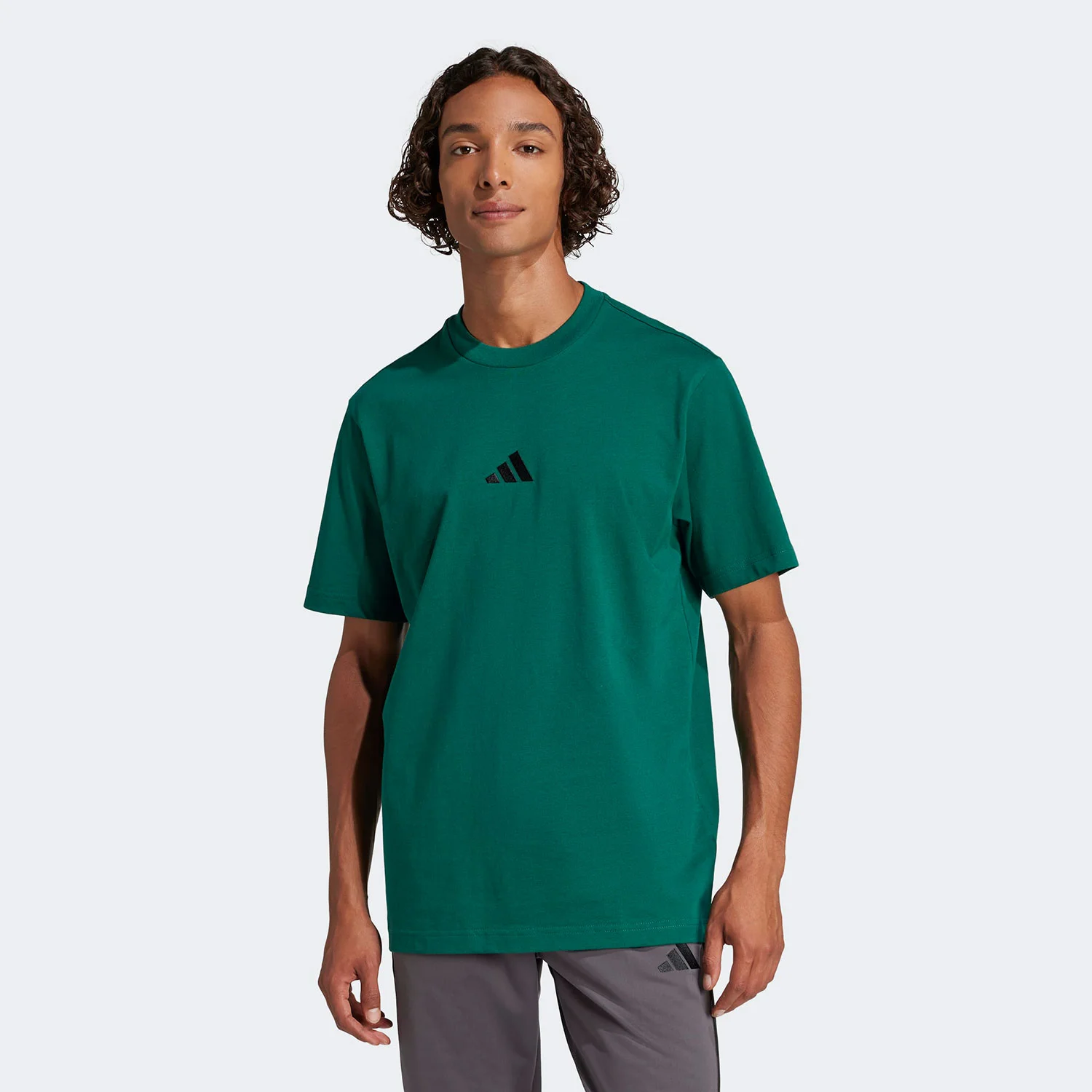 Φωτογραφία προϊόντος: ADIDAS PERFORMANCE ADIDAS ESSENTIALS SMALL LOGO SINGLE JERSEY T-SHIRT ΠΡΑΣΙΝΟ