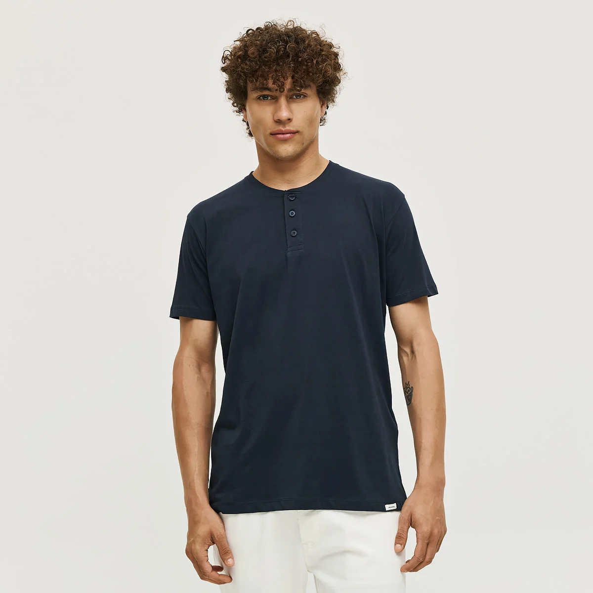 Φωτογραφία προϊόντος: Ανδρικό T-shirt Με Κουμπιά Indigo Brokers