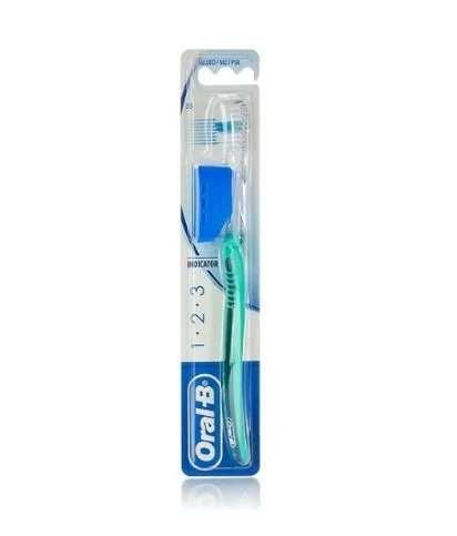 Φωτογραφία προϊόντος: ORAL-B 1-2-3 Indicator Medium Οδοντόβουρτσα Μέτρια με Καπάκι Χρώμα Γαλάζιο 1τμχ