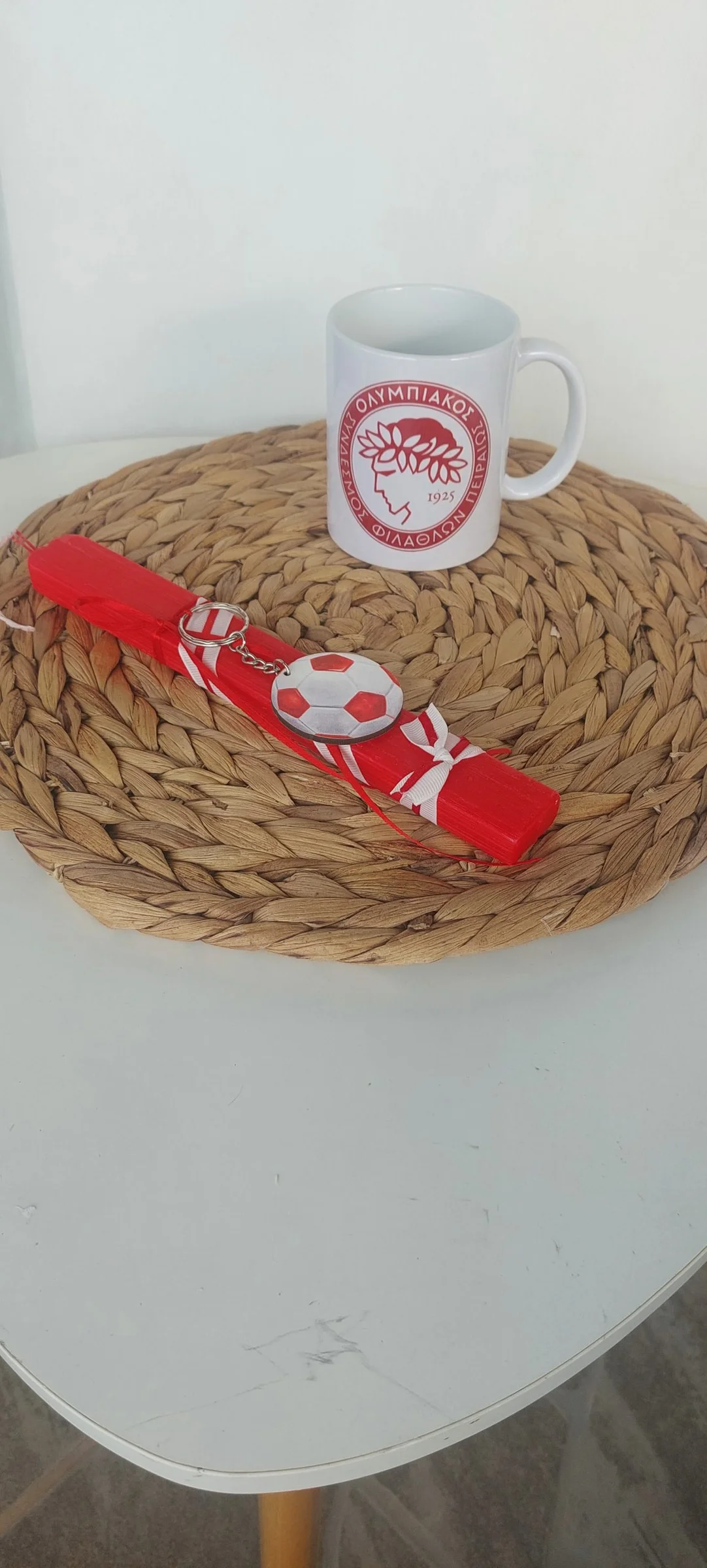 Φωτογραφία προϊόντος: Σετ Πασχαλινή Λαμπάδα κόκκινη + Κούπα "ΟΛΥΜΠΙΑΚΟΣ"