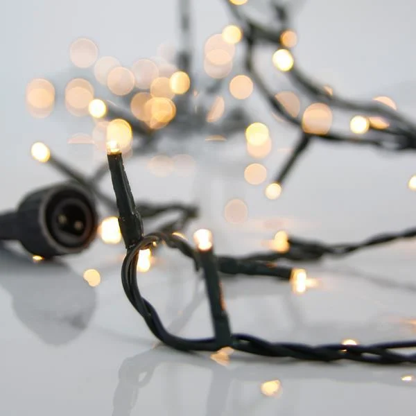 Φωτογραφία προϊόντος: ΣΕΙΡΑ, 700 LED 3mm, 31V ΜΕΤΑΣΧΗΜΑΤΙΣΤΗ, 4 ΕΠΕΚΤΑΣΕΙΣ ΩΣ 2 ΣΕΤ, ΠΡΑΣΙΝΟ PVC ΚΑΛΩΔΙΟ, ΘΕΡΜΟ ΛΕΥΚΟ LED, ΑΝΑ 5cm, ΠΡΟΕΚΤΑΣΗ ΠΑΡΟΧΗΣ 3m, ΙΡ44 600-15561