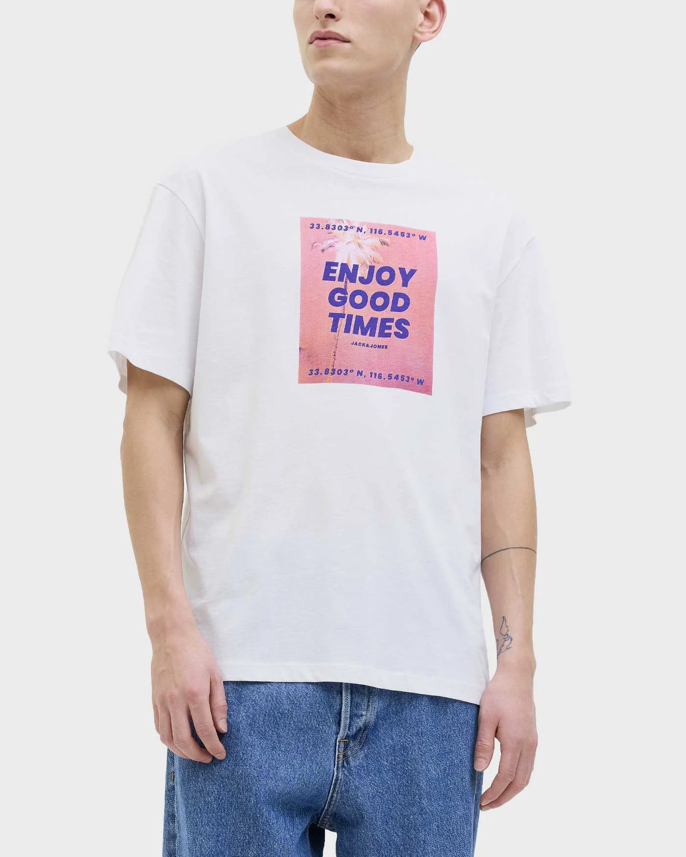 Φωτογραφία προϊόντος: JACK & JONES ΑΝΔΡΙΚΗ ΚΟΝΤΟΜΑΝΙΚΗ ΜΠΛΟΥΖΑ - 12269429 ΑΣΠΡΟ