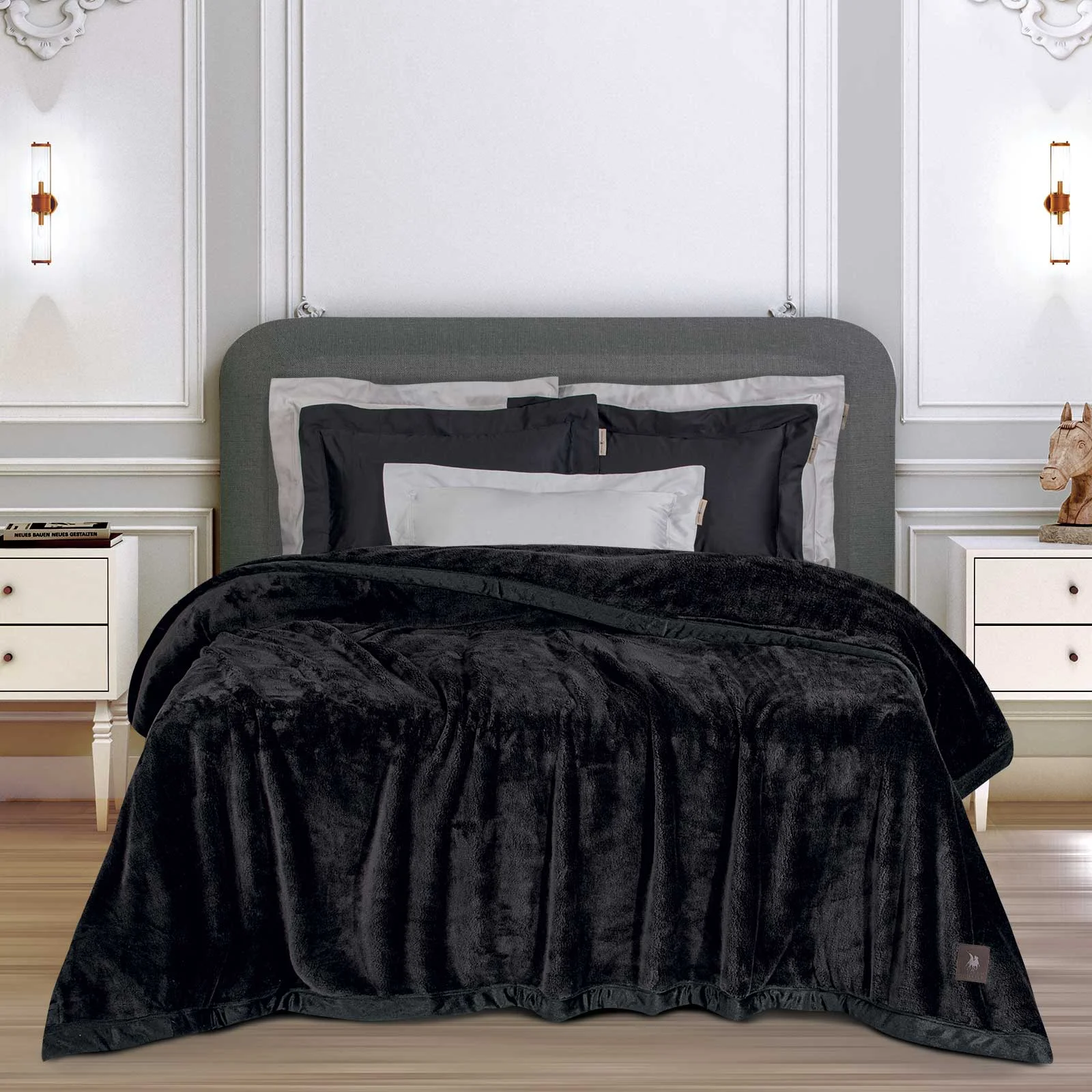 Φωτογραφία προϊόντος: Κουβέρτα 240x250 King 500gsm Essential Greenwich Polo Club 3975 Black 100% Πολυέστερ