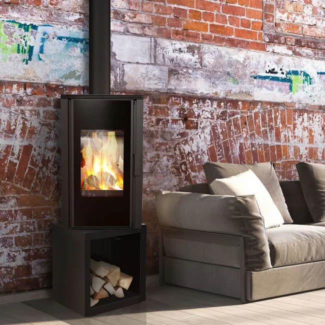 Φωτογραφία προϊόντος: KRATKI KOZA/ENYO/FLAT/01 (A+) ECODESIGN 6KW (55-70M2) ΠΕΡΙΣΤΡΕΦΟΜΕΝΗ ΕΝΕΡΓΕΙΑΚΗ ΣΟΜΠΑ ΞΥΛΟΥ ΑΠΟ ΧΑΛΥΒΑ ΜΕ ΕΠΕΝΔΥΣΗ TERMOTEC ΚΑΙ ΞΥΛΑΠΟΘΗΚΗ