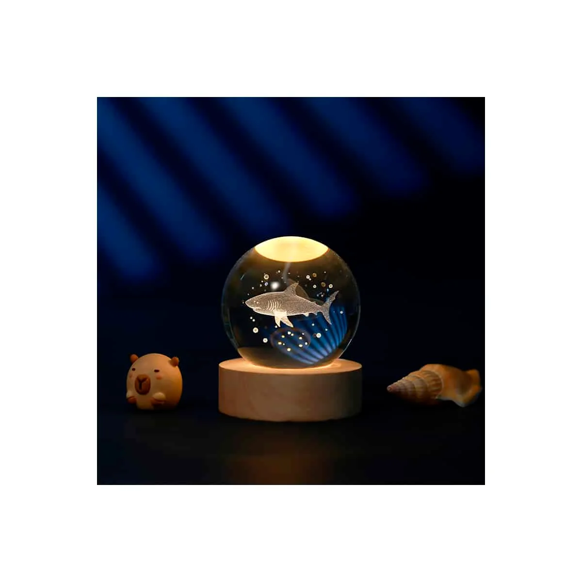 Φωτογραφία προϊόντος: i-TOTAL XL2719C ΛΑΜΠΑ CRYSTAL BALL SHARK SMALL 6cm