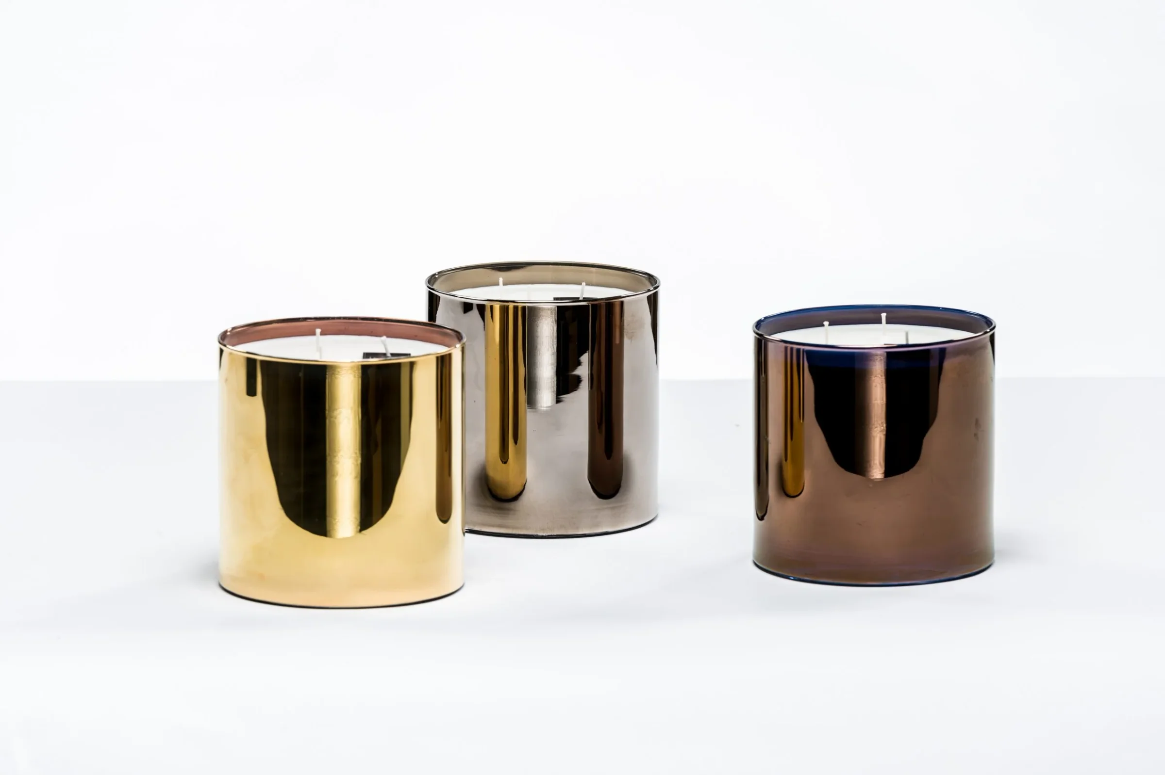 Φωτογραφία προϊόντος: Scented candle Gold (17 Love Story)