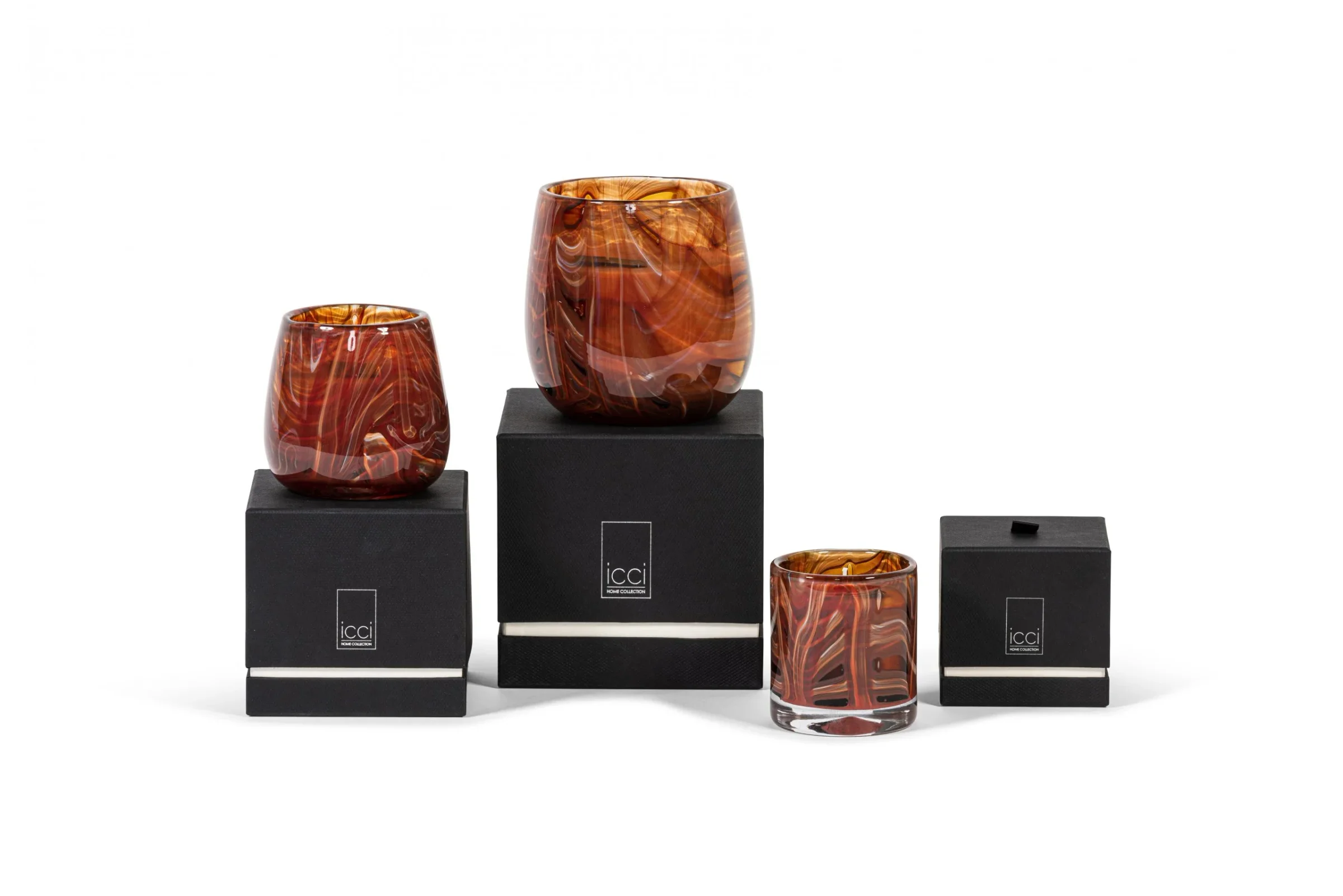 Φωτογραφία προϊόντος: Scented candle with orange red bark design (25 Paris Couture)
