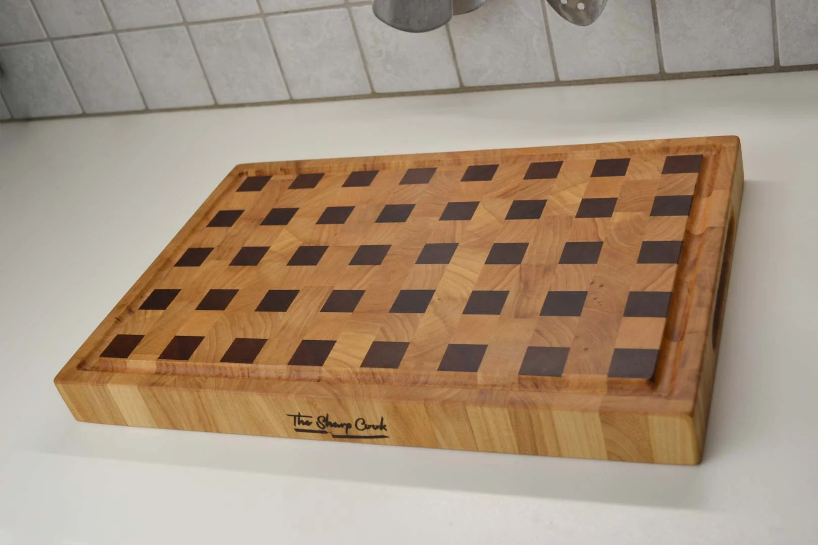Φωτογραφία προϊόντος: TheSharpCook Cutting Board Elm + Sapele Medium 40* 30*4