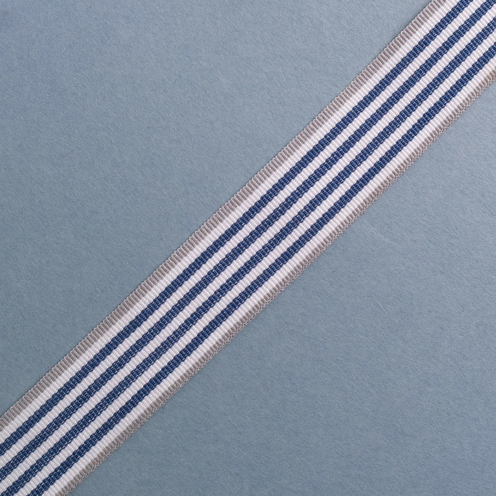 Φωτογραφία προϊόντος: Grosgrain Ribbon Grey Endings - White - 4 Blue Stripes 2.2 Cm