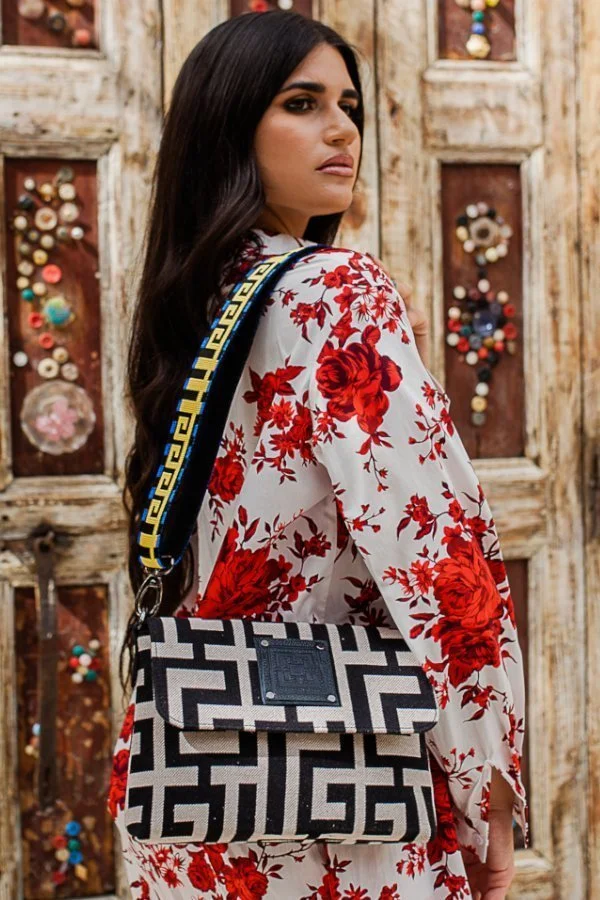 Φωτογραφία προϊόντος: Midneto Aphrodite Beige Black Labyrinth Bag