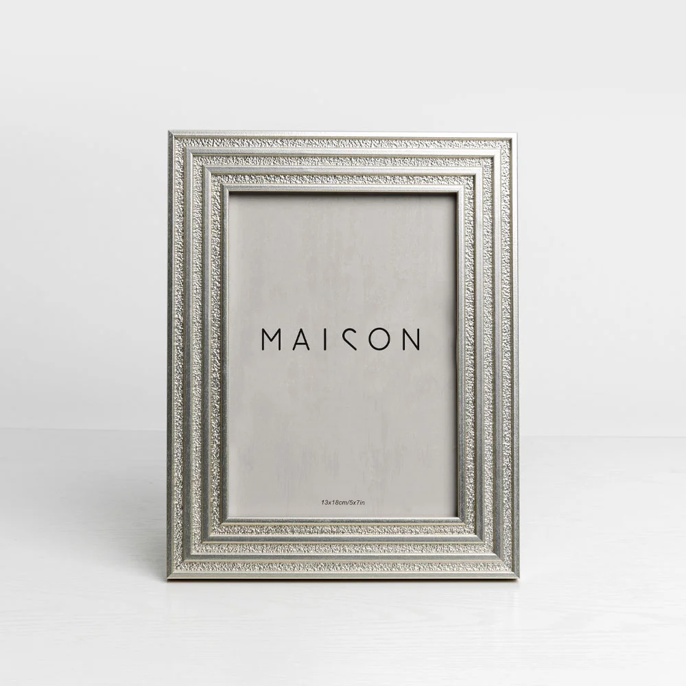 Φωτογραφία προϊόντος: LINEA 4 ΚΟΡΝΙΖΑ 18.2x1.4x23.3cm POLYRESIN ΑΣΗΜΙ ΓΥΑΛΙ