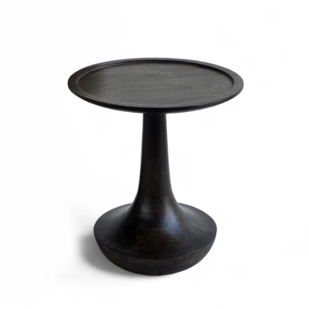 Φωτογραφία προϊόντος: BORDS SIDE TABLE ΚΑΡΥΔΙ ΣΚΟΥΡΟ 40x40x46cm