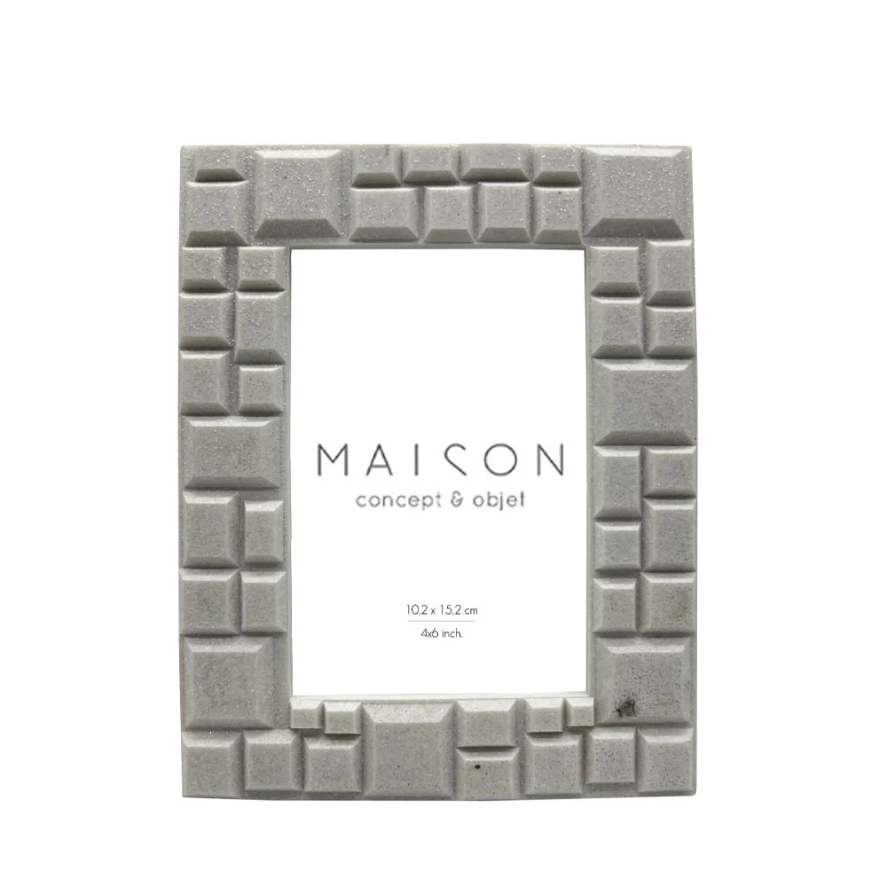 Φωτογραφία προϊόντος: CUBIC ΚΟΡΝΙΖΑ 17x2x21cm POLYRESIN ΛΕΥΚΟ ΓΥΑΛΙ