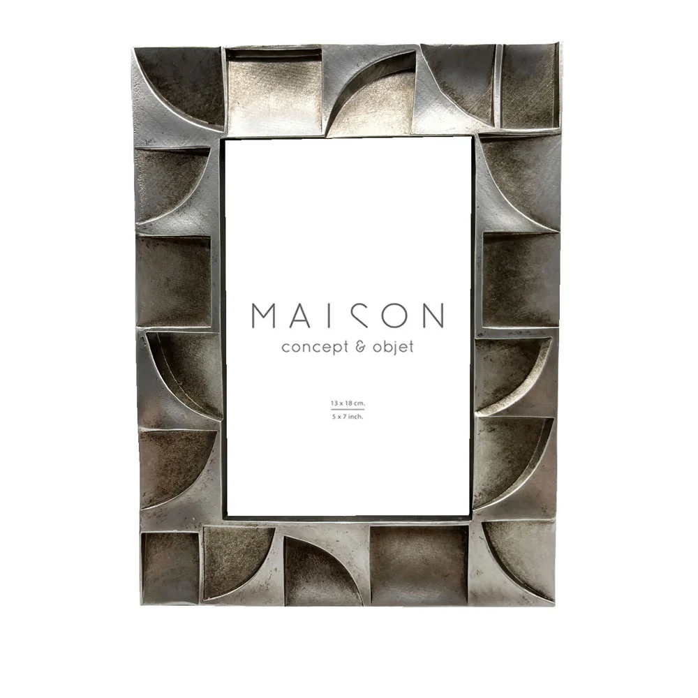 Φωτογραφία προϊόντος: LOEN ΚΟΡΝΙΖΑ 18x2x24cm POLYRESIN ΑΣΗΜΙ ΓΥΑΛΙ
