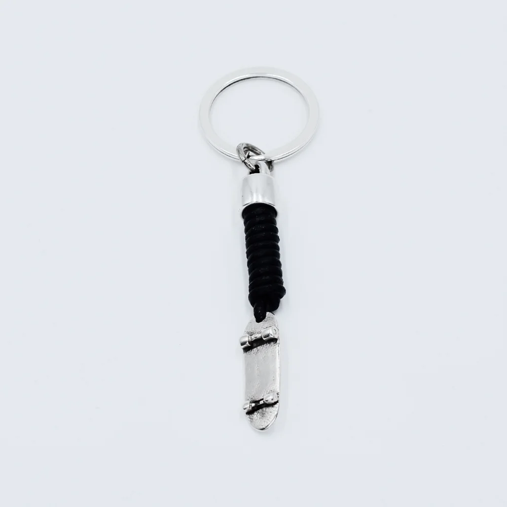 Φωτογραφία προϊόντος: GEORGIADIS ACCESSORIES Χειροποίητο Μπρελόκ με Skateboard KL09-306 Μαύρο