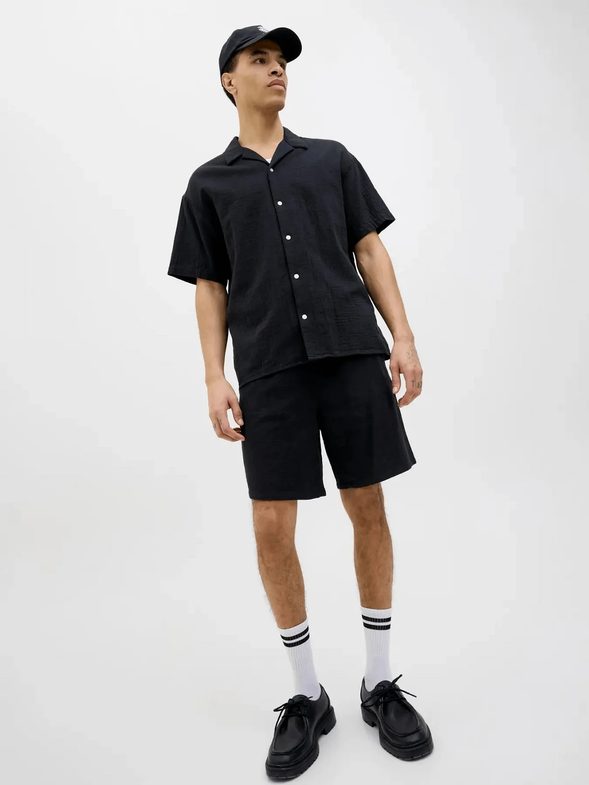 Φωτογραφία προϊόντος: Jack & Jones Βαμβακερό σόρτς relaxed fit Jack&Jones μαύρο χρώμα