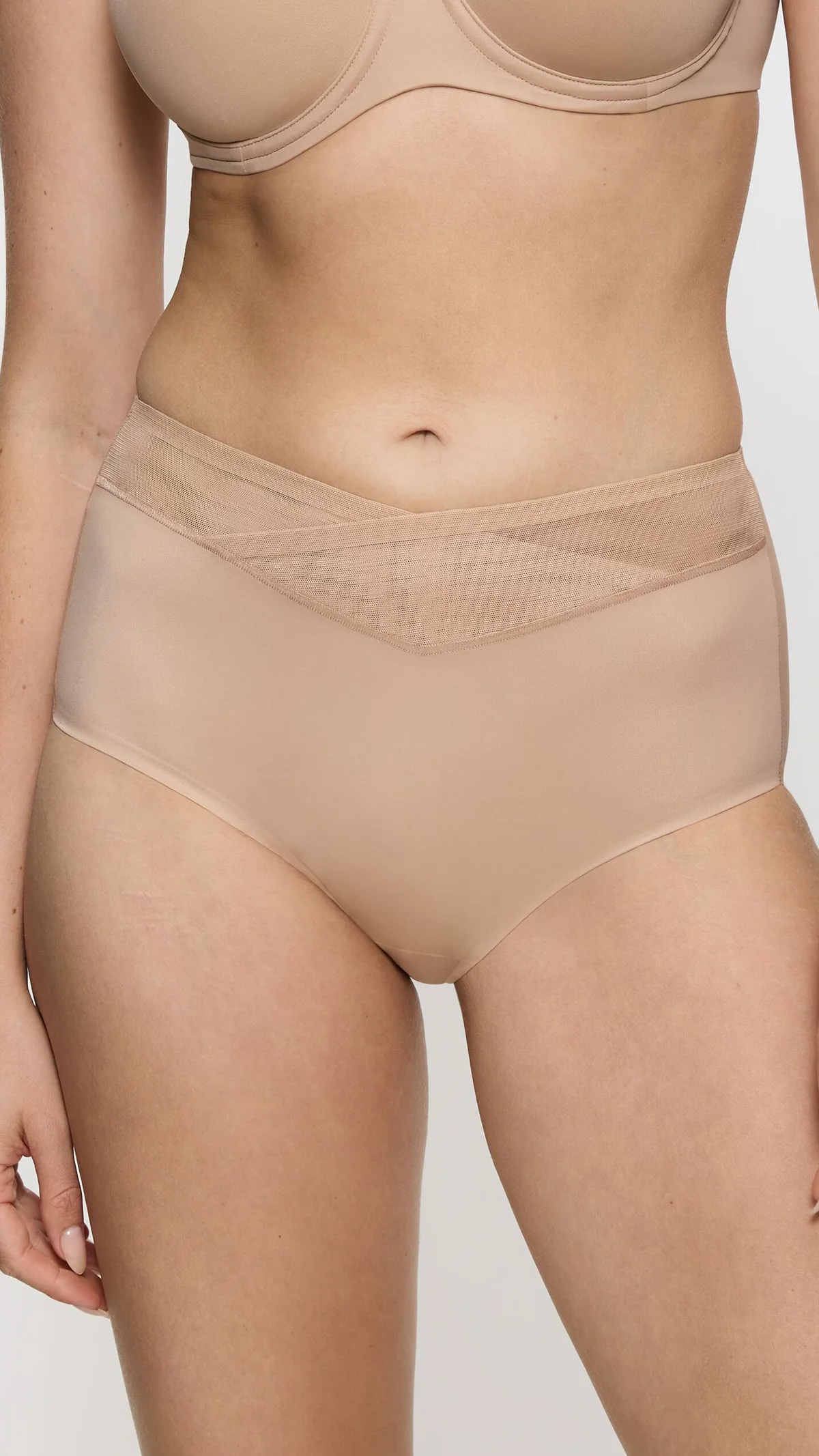 Φωτογραφία προϊόντος: ΛΑΣΤΕΞ TRIUMPH TRUE SHAPE SENSATION MAXI, ΜΑΥΡΟ