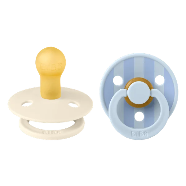 Φωτογραφία προϊόντος: BIBS – STUDIO COLLECTION ΣΕΤ ΠΙΠΙΛΕΣ 2ΤΜΧ – BLOCK BABY BLUE/DUSTY BLUE – ΣΤΡΟΓΓΥΛΗ No1