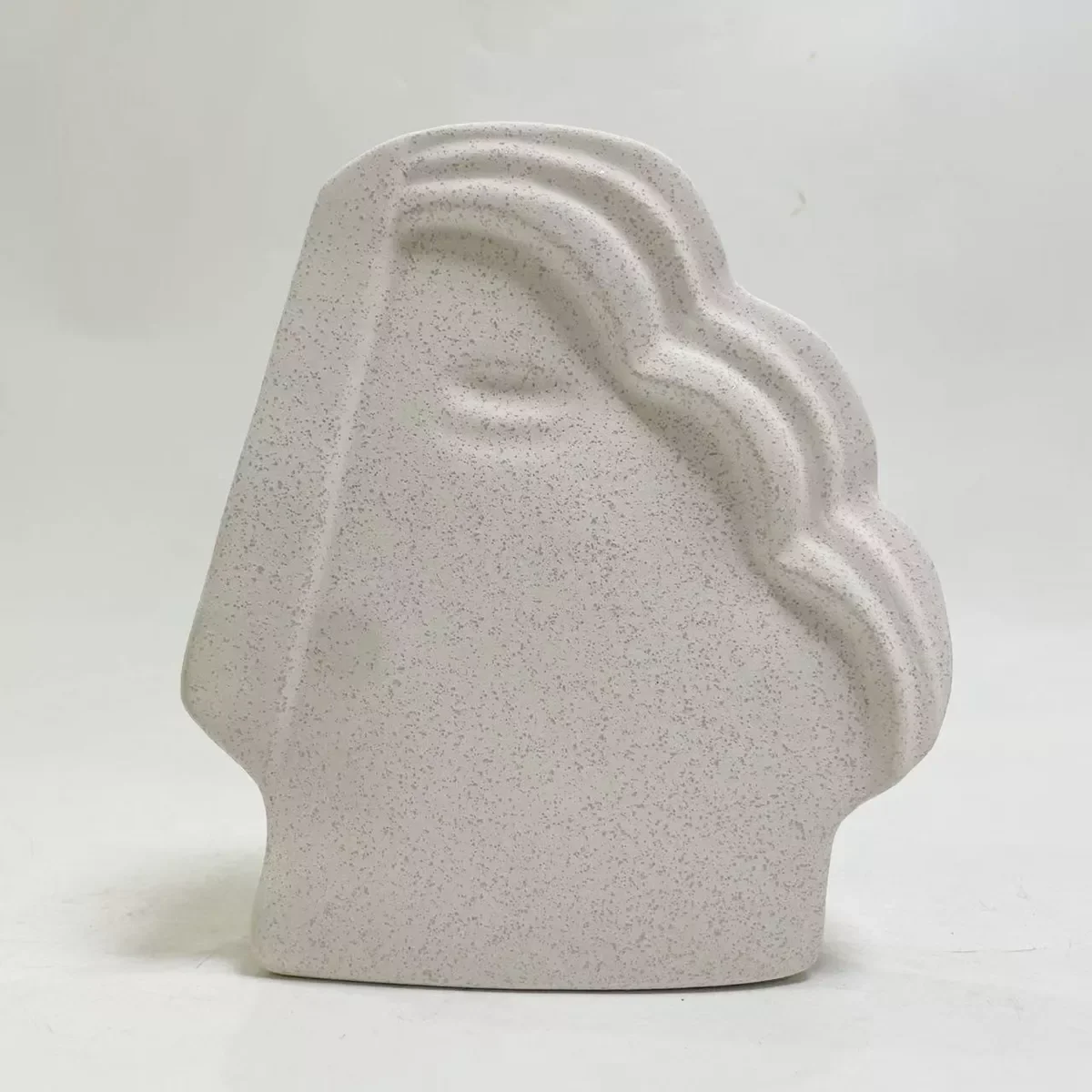 Φωτογραφία προϊόντος: B2BMarkt ΕΠΙΤΡΑΠΕΖΙΟ ΚΕΡΑΜΙΚΟ ΔΙΑΚΟΣΜΗΤΙΚΟ HUMANS HM4585 ΕΚΡΟΥ-ΥΦΗ ΚΡΥΣΤΑΛΛΟΥ 22,5x6x25Υεκ