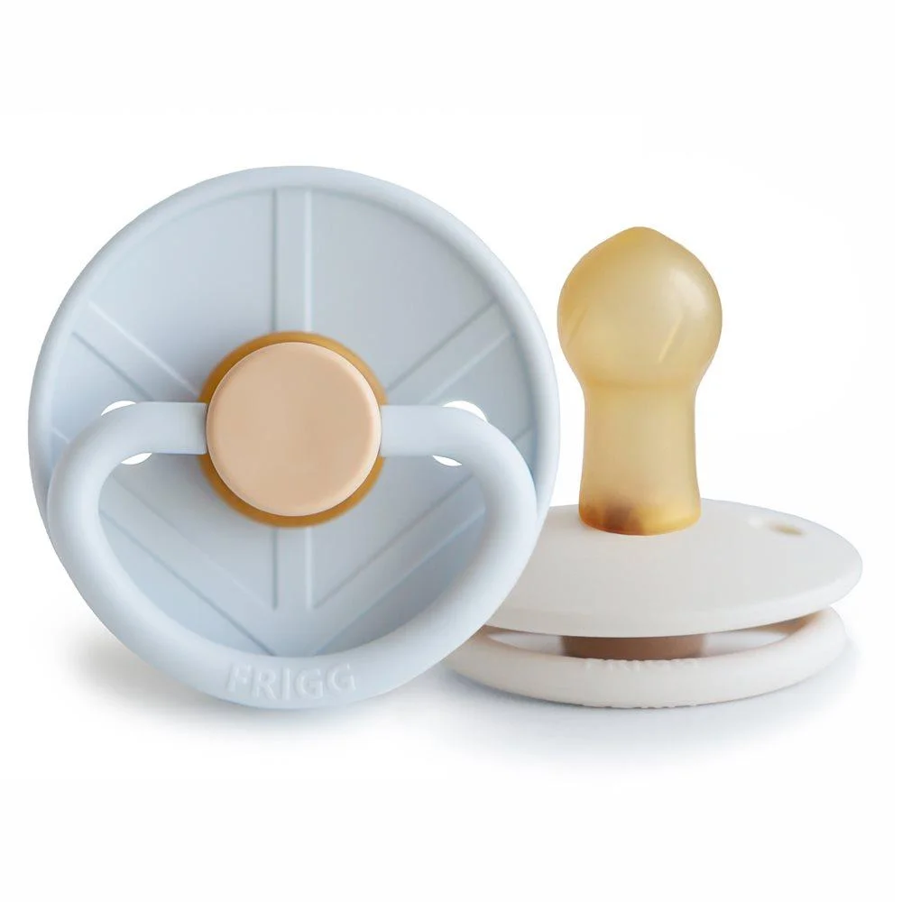 Φωτογραφία προϊόντος: FRIGG Σετ 2 Πιπίλες Latex Little Viking Powder Blue/Cream 0-6 Μηνών