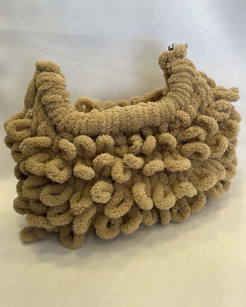 Φωτογραφία προϊόντος: SOU PUFFY CLUTCH BAG ΜΕ ΦΟΔΡΑ (ΜΠΕΖ)